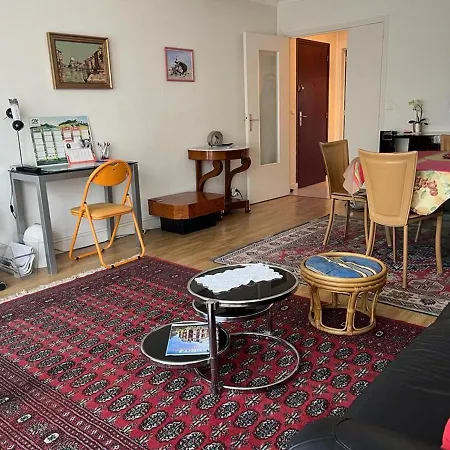 Apartment T4 Avec Parking, Balcon Et Proche Commerces A - Fr-1-239-921 Biarritz