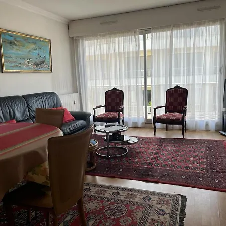 T4 Avec Parking, Balcon Et Proche Commerces A - Fr-1-239-921 * Biarritz