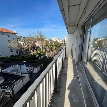 T4 Avec Parking, Balcon Et Proche Commerces A - Fr-1-239-921 * Biarritz